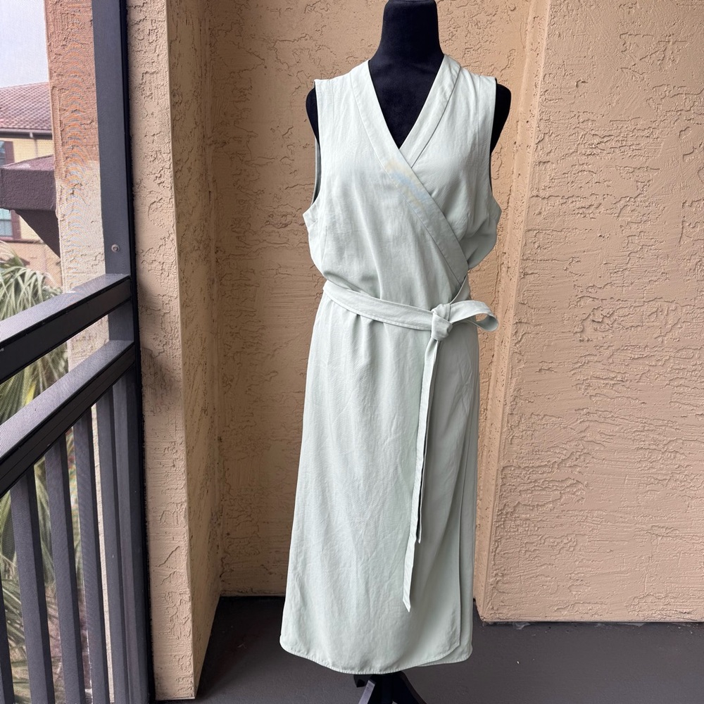 Everlane The Japanese GoWeave Wrap Dress Sz 12 Sage Green Midi Sleeveless - Picture 2 of 14
